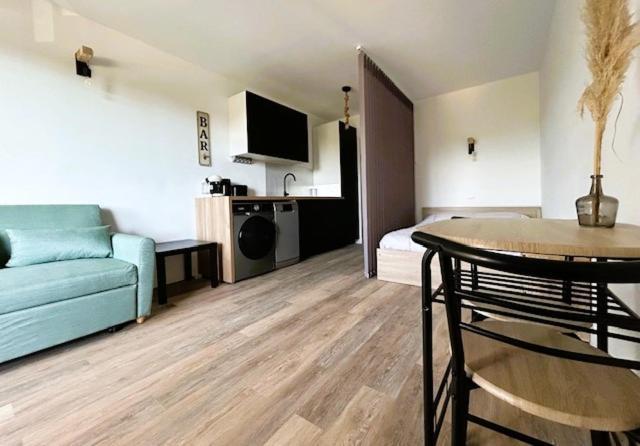 Port 2 Personnes 2 Enfants Vue Hippodrome Apartment Hyeres